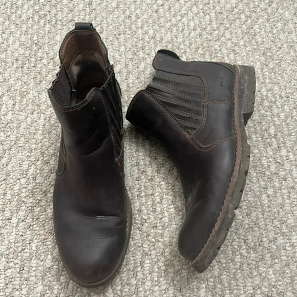 B.o.c  brown ankle booties size 8.5 - Picture 1 of 9